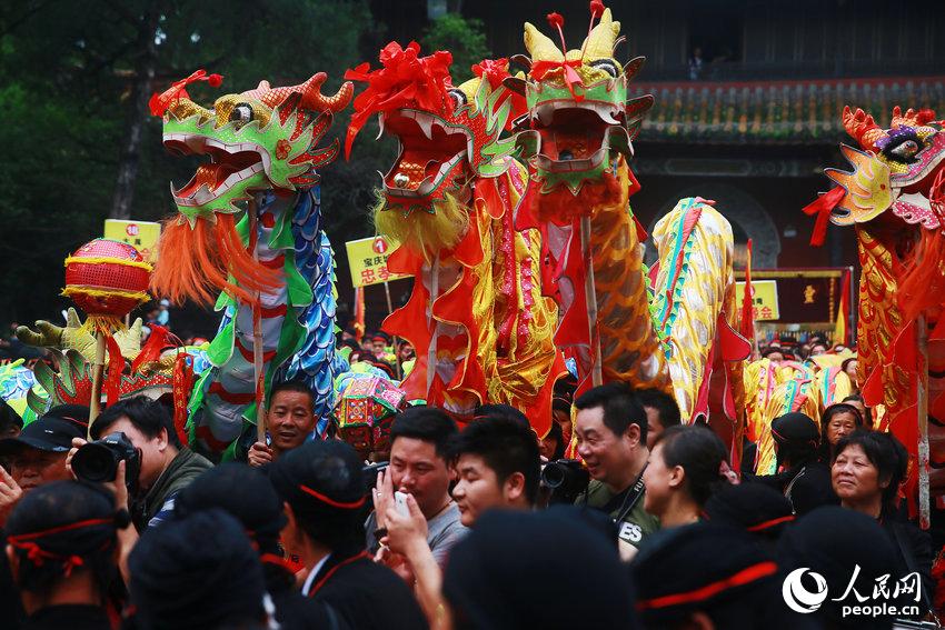 Peregrinación a la monta?a Hengshan de Hunan 9