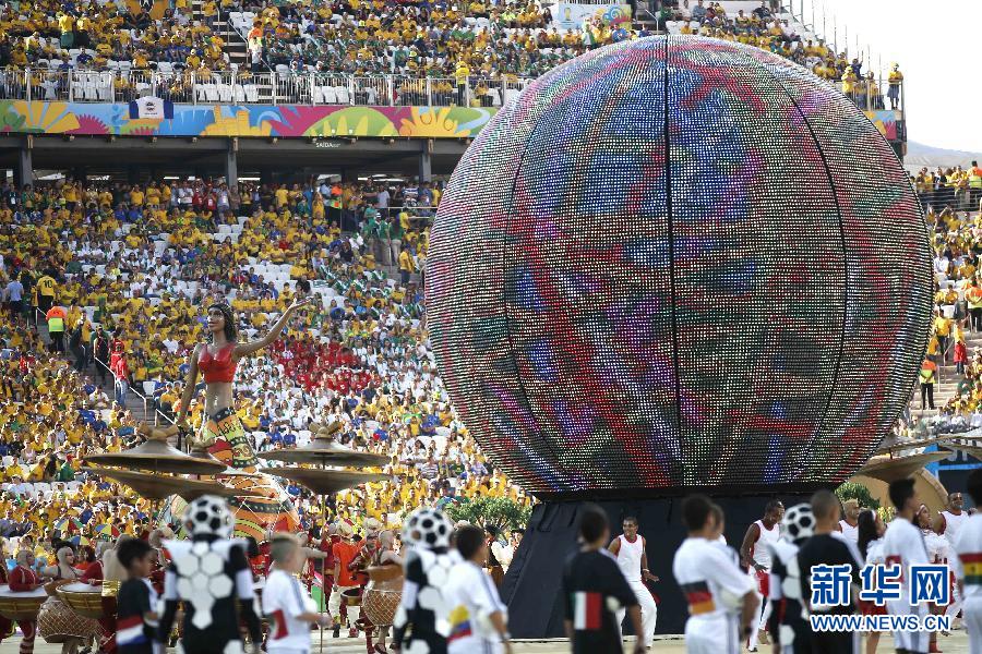 MUNDIAL 2014: Brindan espectáculo de música y color en acto inaugural