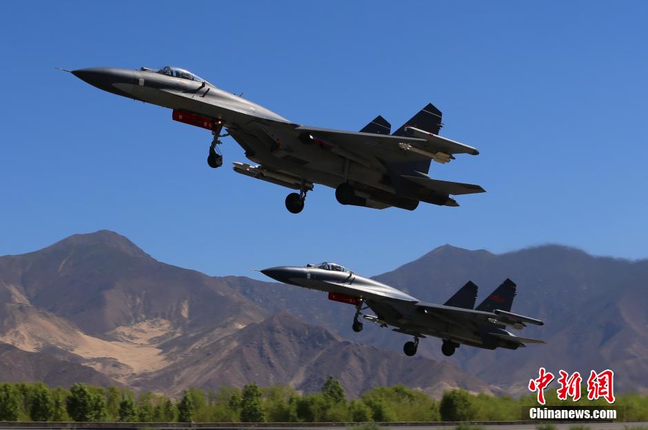 Entrenamientos de aviones de combate