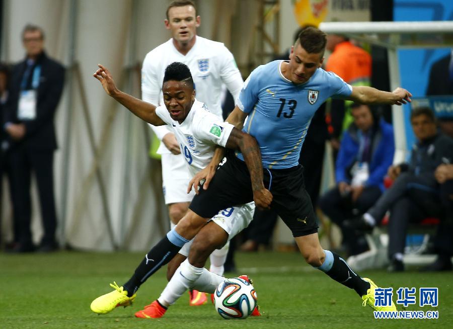 MUNDIAL 2014: Suárez regresa y ayuda a Uruguay a ganar 2-1 contra Inglaterra