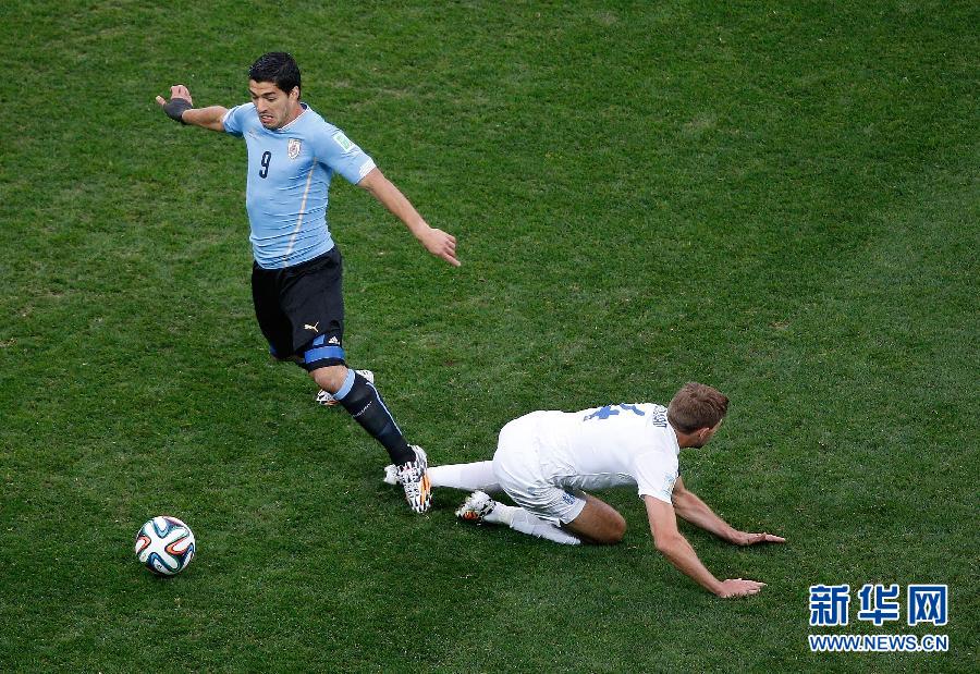 MUNDIAL 2014: Suárez regresa y ayuda a Uruguay a ganar 2-1 contra Inglaterra