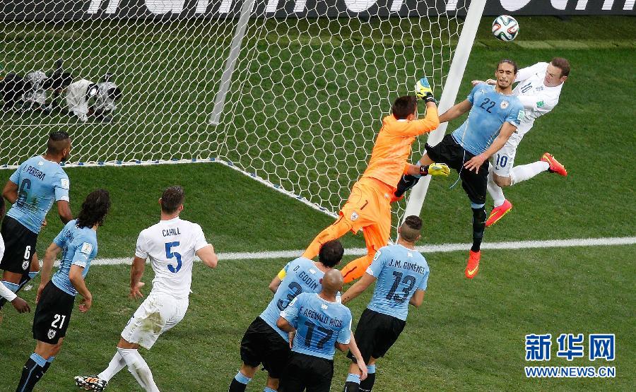 MUNDIAL 2014: Suárez regresa y ayuda a Uruguay a ganar 2-1 contra Inglaterra