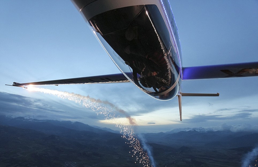 Bellas vistas de la Tierra en ojos de un piloto de avioneta