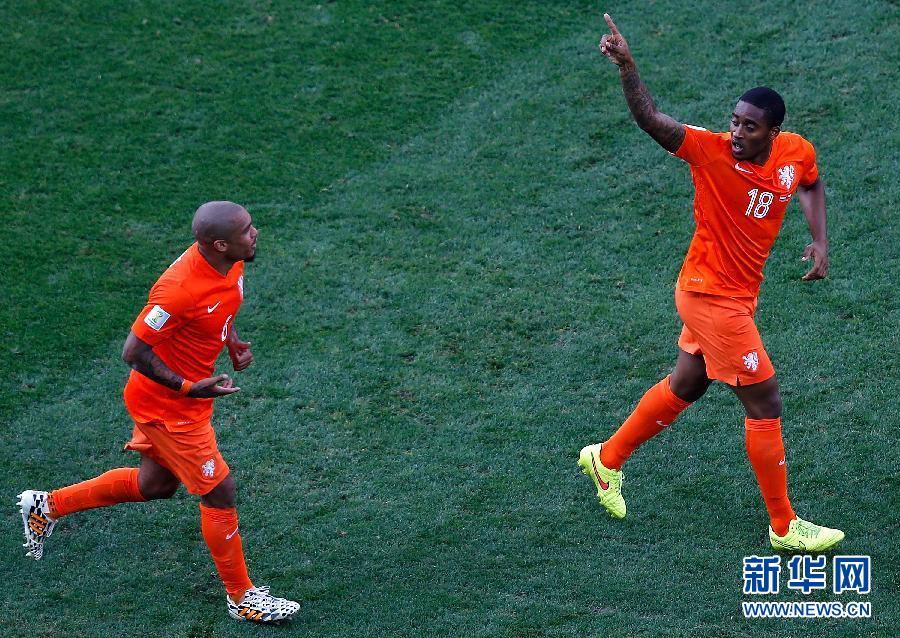 MUNDIAL 2014: Suplentes brillan en victoria 2-0 de Holanda contra Chile