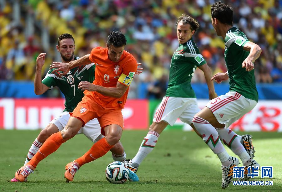 MUNDIAL 2014: Holanda pasa a cuartos de final tras vencer 2-1 a México