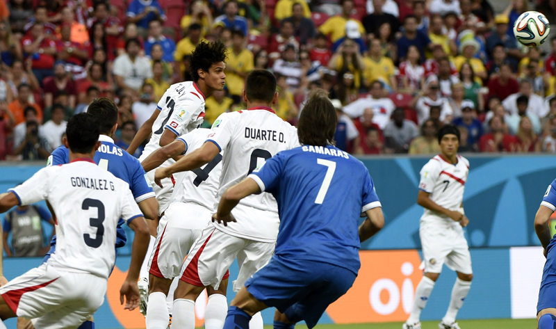 Costa Rica vence a Grecia en penaltis y clasifica a cuartos de final