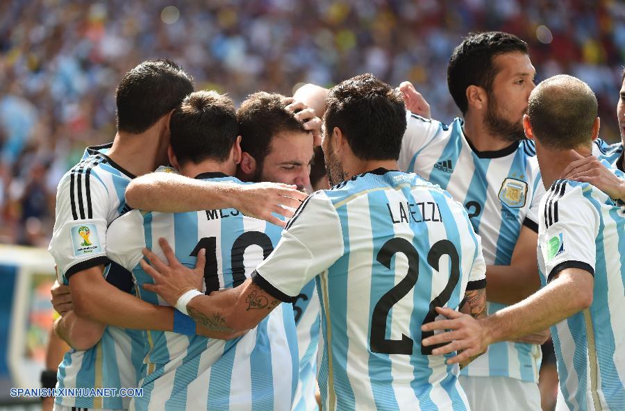 MUNDIAL 2014: Un gol de Higuaín coloca a Argentina en semifinales 