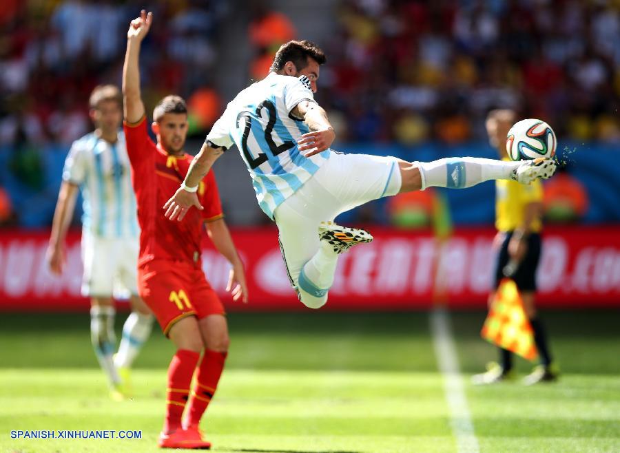 MUNDIAL 2014: Un gol de Higuaín coloca a Argentina en semifinales 