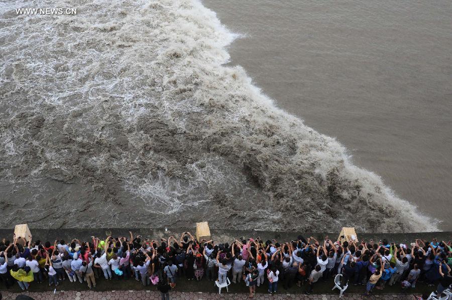 La indomable marejada del río Qiantang