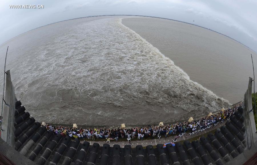 La indomable marejada del río Qiantang