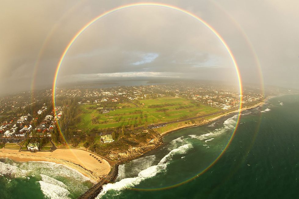 Arco iris circular sobre Australia