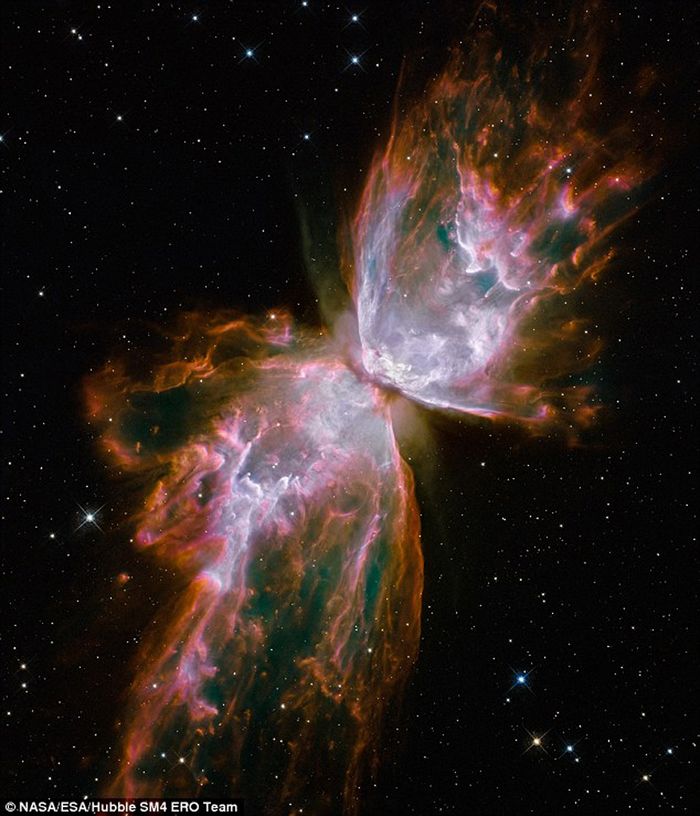 Imágenes de la "muerte" de estrellas con el telescopio Hubble se asemejan a mariposas