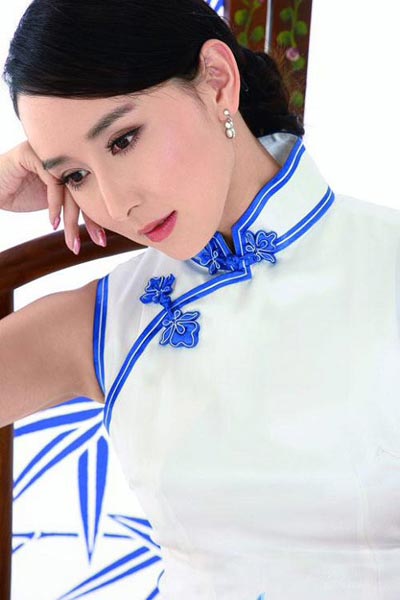 Bellezas chinas y sus “qipao”