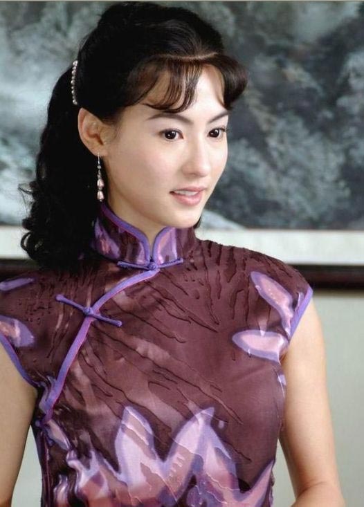 Bellezas chinas y sus “qipao”