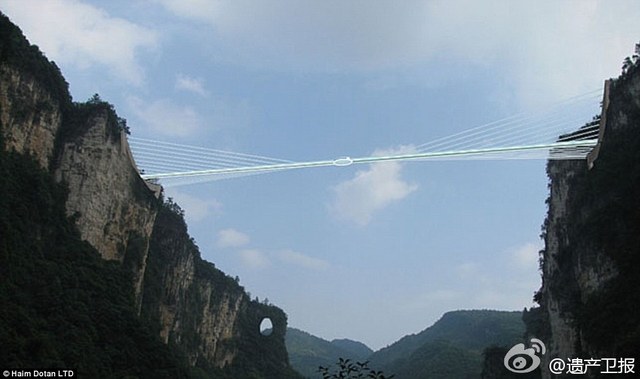 En Julio China inaugural el puente de cristal más largo y alto del mundo