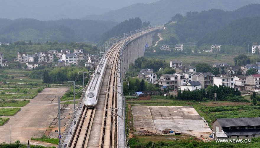 Ponen a prueba la línea ferroviaria Hefei – Fuzhou