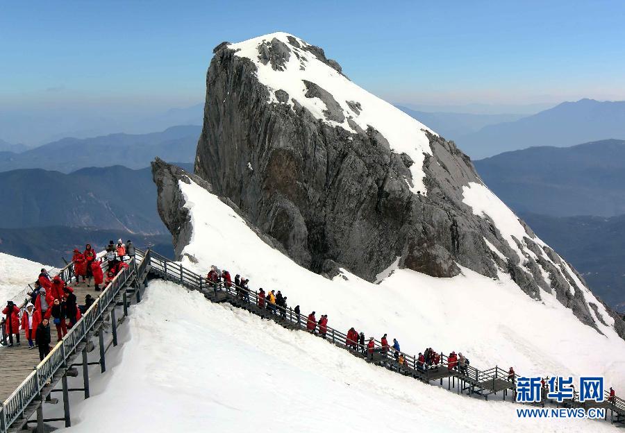 Monta?a nevada de Yulong en Lijiang, en la provincia de Yunnan. (Foto: Song Wang)