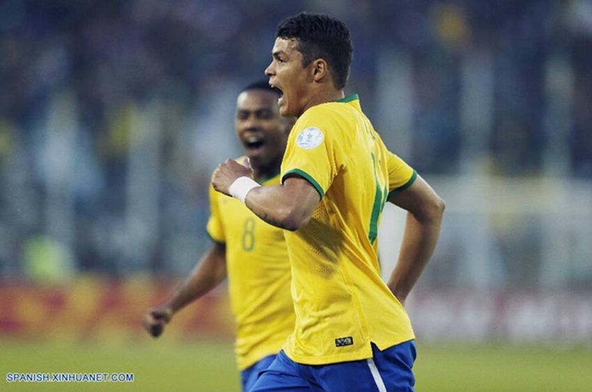 Fútbol: Brasil vence a Venezuela 2-1 y avanza junto a Colombia en Copa América