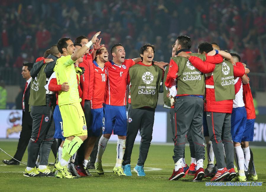 Copa América: Chile derrota a 2-1 Perú y es primer finalista