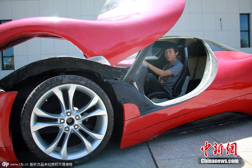 Coche deportivo fabricado por un joven chino