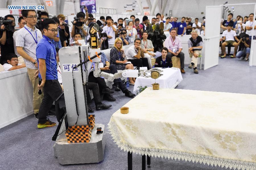 El robot 'Kejia' actuá en la XIX Robocup en China