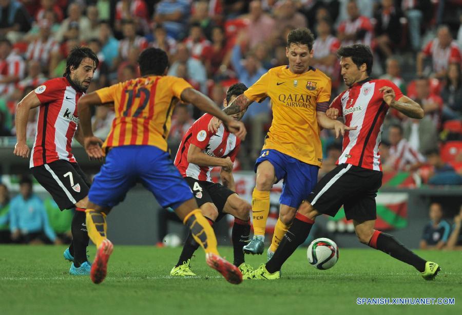 Fútbol: Athletic de Bilbao golea 4-0 a Barcelona en Supercopa 3