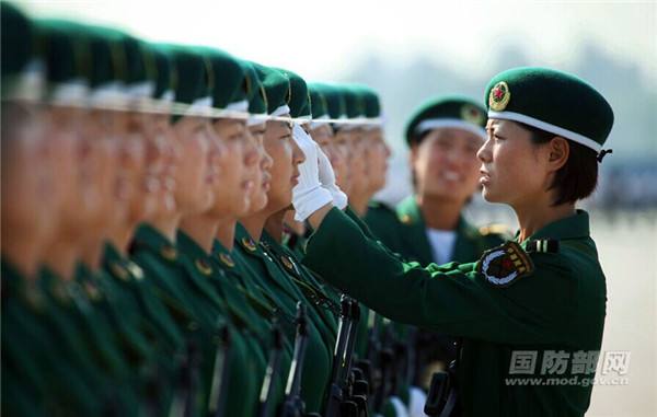 Soldadas chinas: las más bellas en los desfiles militares