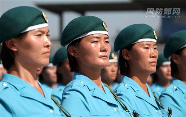 Soldadas chinas: las más bellas en los desfiles militares