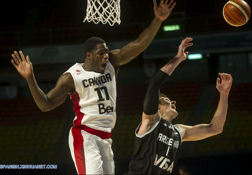 Baloncesto: Argentina vence 94-87 a Canadá en Torneo FIBA Américas 2015 en México