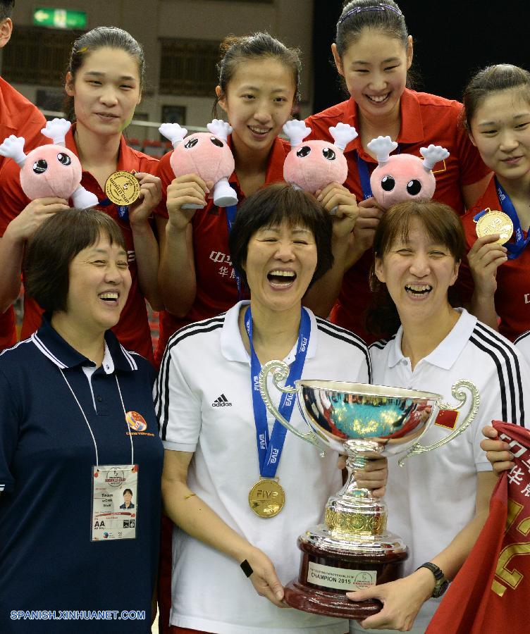 Voleibol: Lang Ping guía a China a cuarto título de Copa Mundial