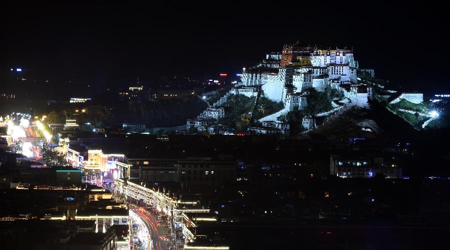 Vista nocturna del Palacio Potala