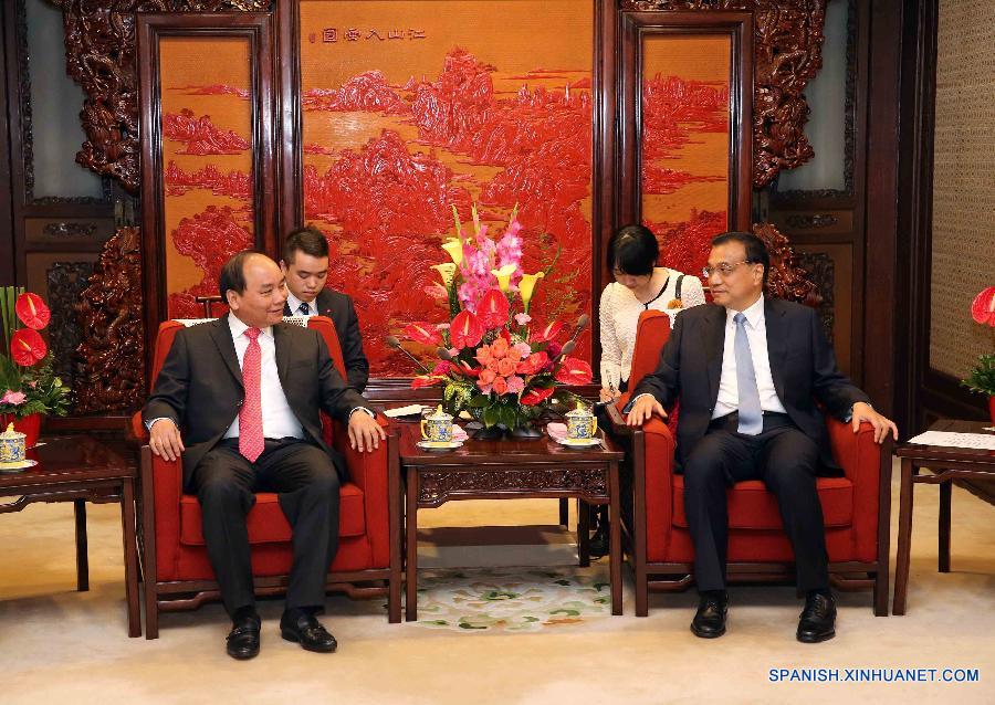 Primer ministro chino pide mantener estabilidad marítima entre China y Vietnam