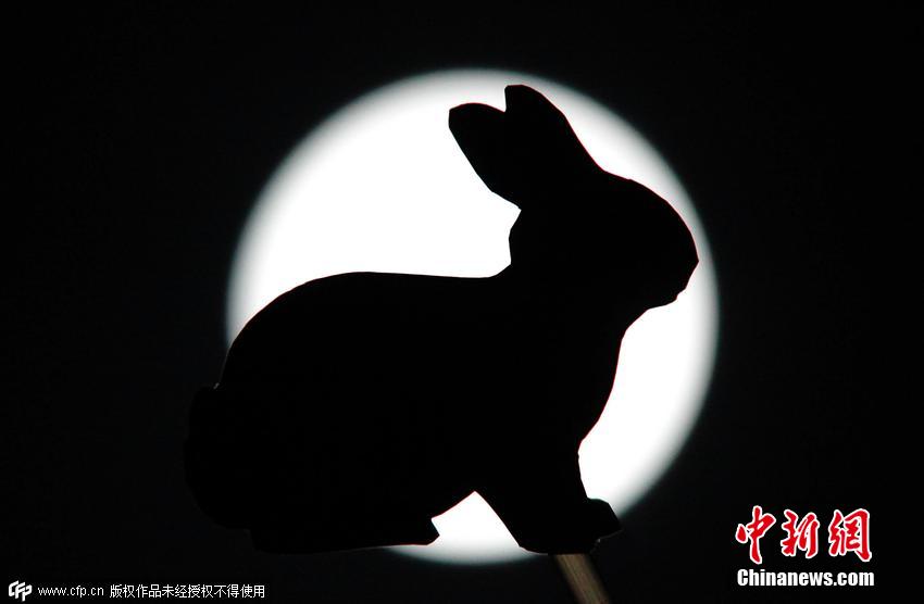 La luna en ojos de los fotógrafos 8