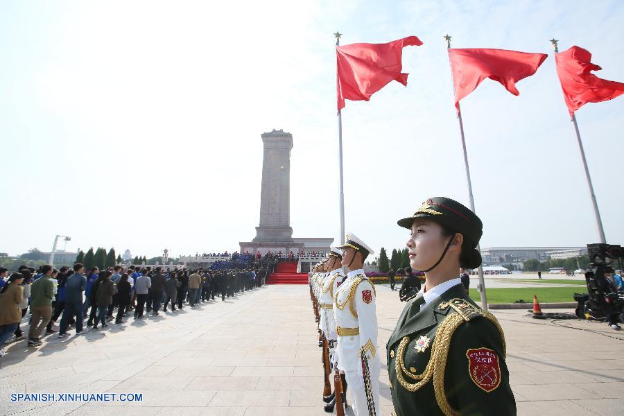 China conmemora Día de los Mártires en Plaza de Tian'anmen