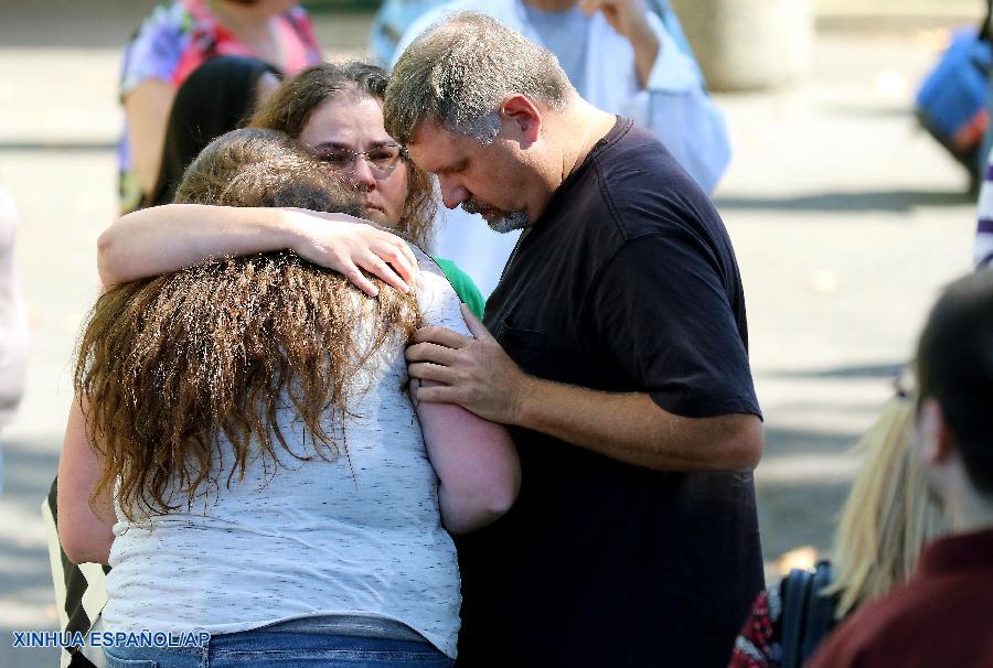 Tiroteo en universidad de Oregon deja 10 muertos y 20 heridos 2