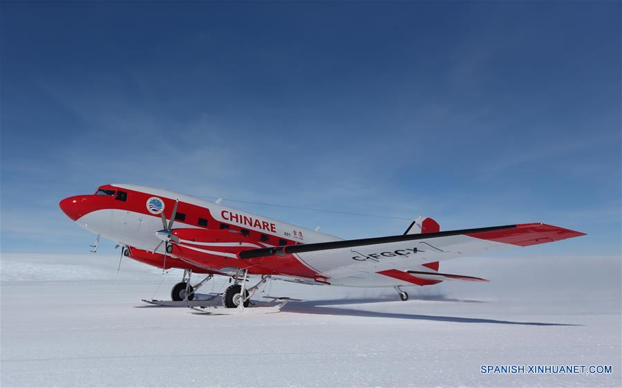 Prueban con éxito la primera aeronave polar china