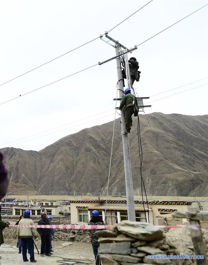 China logra acceso universal a energía