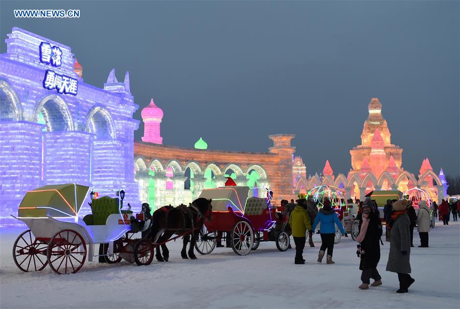 Inauguran el Festival Internacional de Hielo y Nieve de Harbin