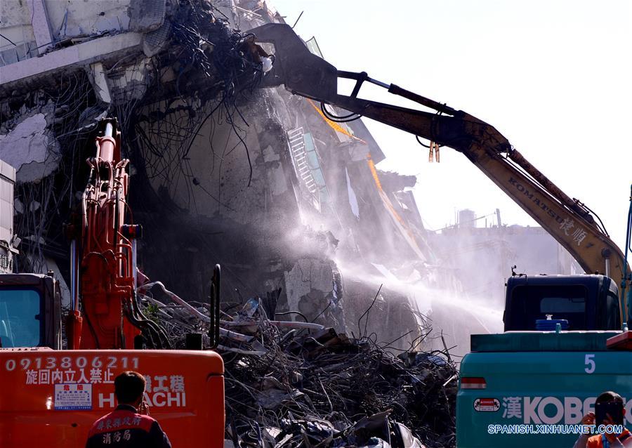 Asciende a 40 número de muertos en terremoto de Taiwan