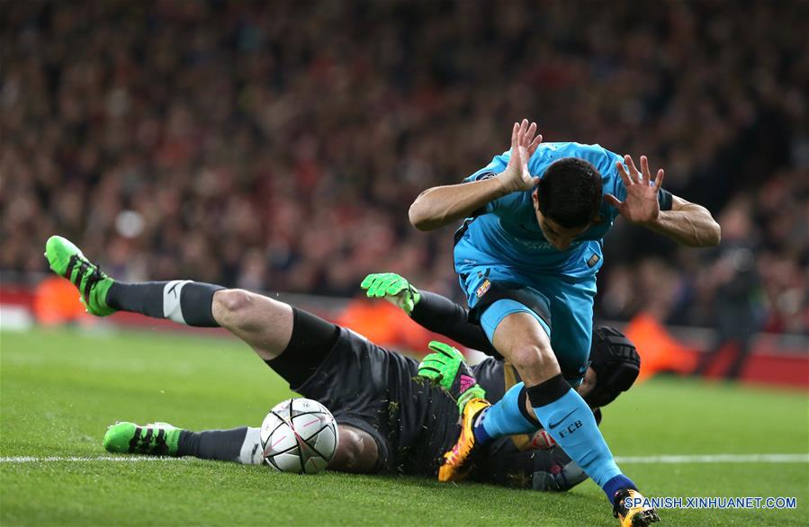 Fútbol: Barcelona gana 2-0 al Arsenal con dos goles de Messi