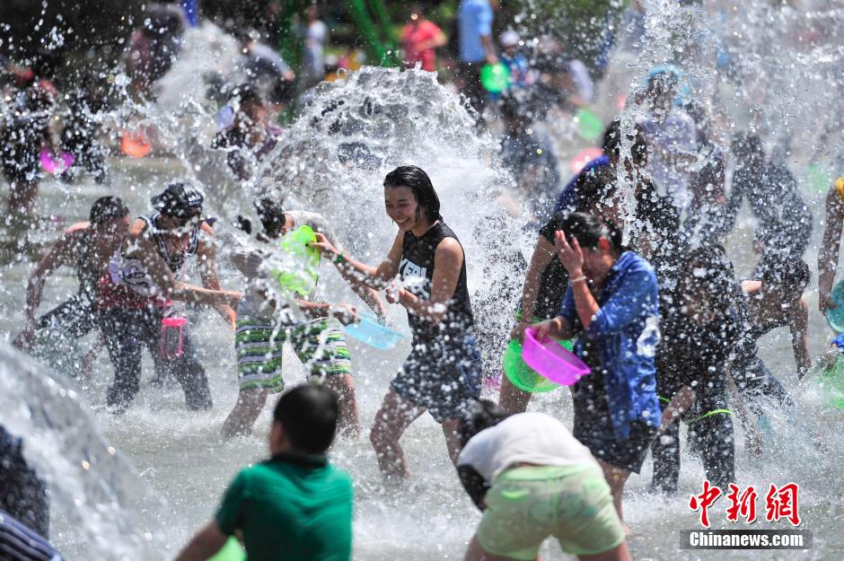 Festival del Agua en Kunming