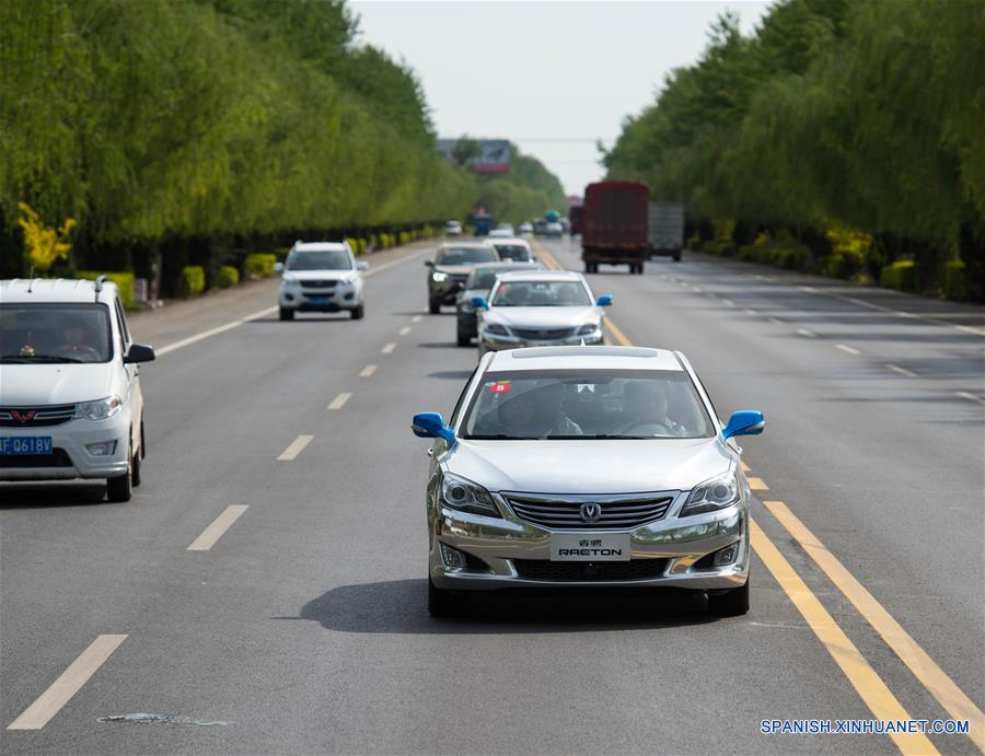 Mundialmente, al menos 18 compa?ías están desarrollando vehículos sin conductor, incluidas BMW, Audi y Toyota. Por la parte china figuran fabricantes como el Grupo BAIC, el Grupo GAC, SAIC Motor, Chang'an y BYD. (Xinhua/Liu Chan)