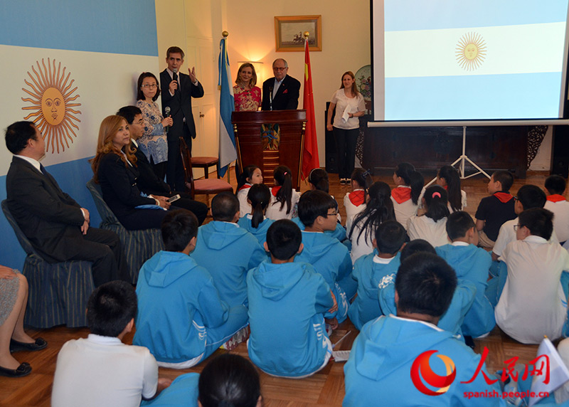 El encuentro “Estrechando Lazos con Argentina” le permitió a los ni?os y jóvenes chinos acercarse al conocimiento de la cultura del país sudamericano. (Foto: YAC)