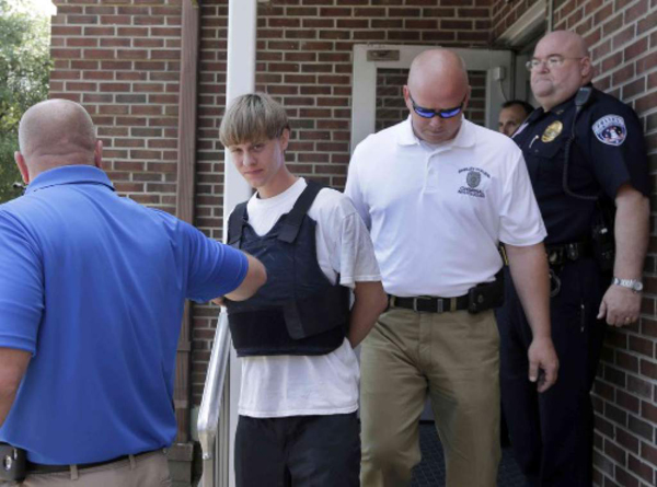 Fiscalía pide la pena de muerte para el asesino de Charleston