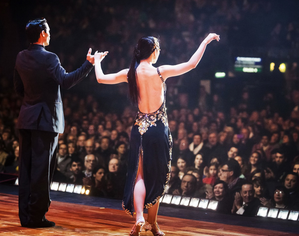 Bailarines chinos aspiran a ganar el título mundial de Tango Argentino