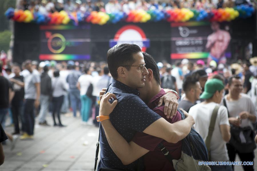 La 38 Marcha del Orgullo Lésbico en México 4