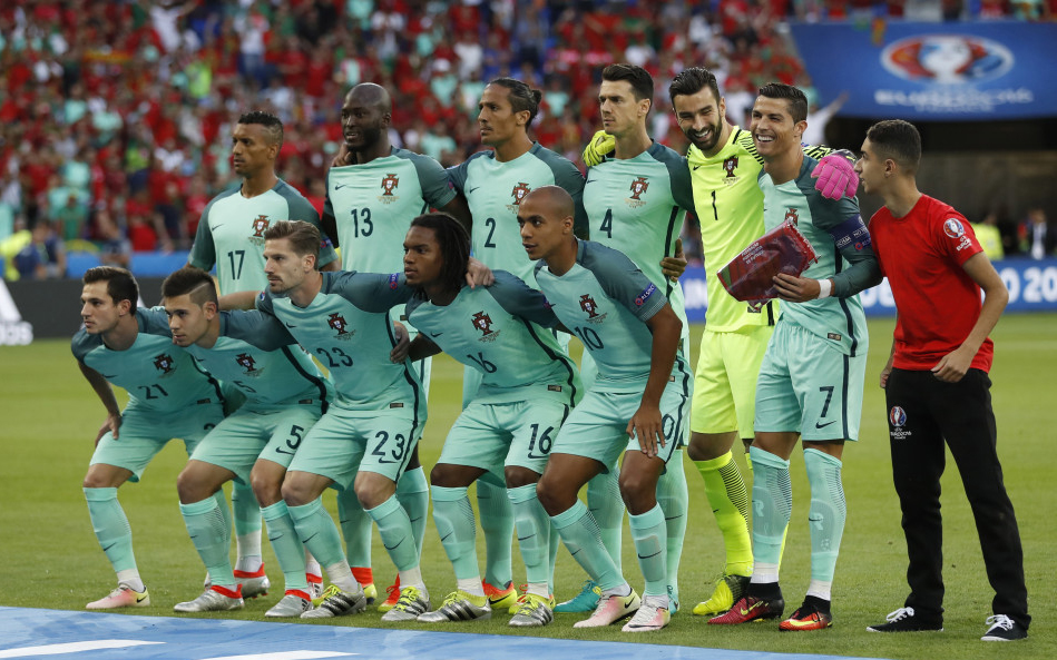 Portugal venció 2-0 a Gales en las semifinales de la Eurocopa