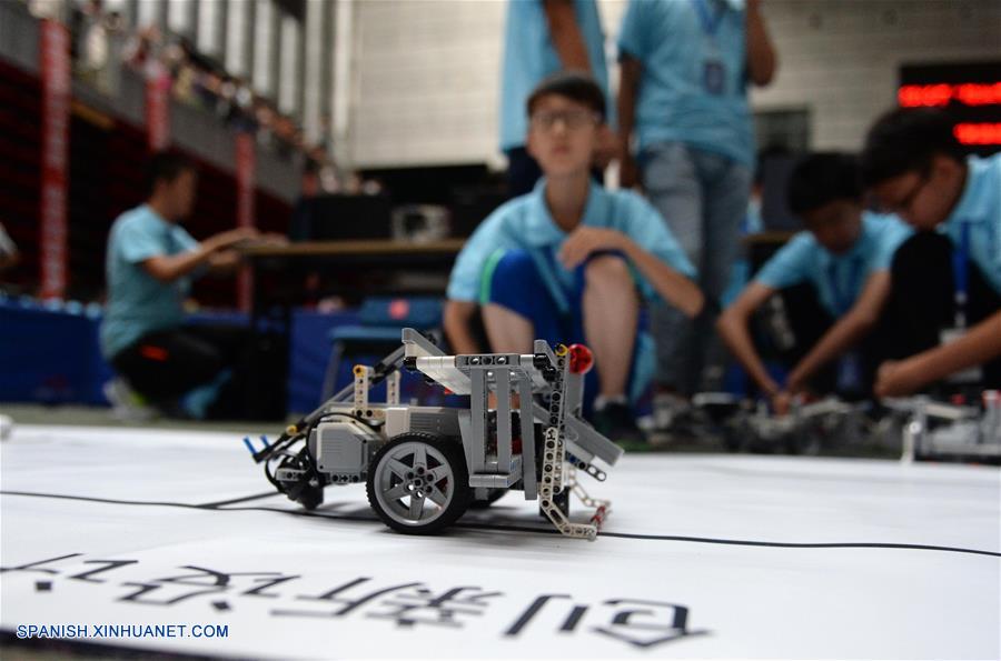 Heilongjiang: Competencia de robots inteligentes en la Universidad de Silvicultura del Noreste en Harbin