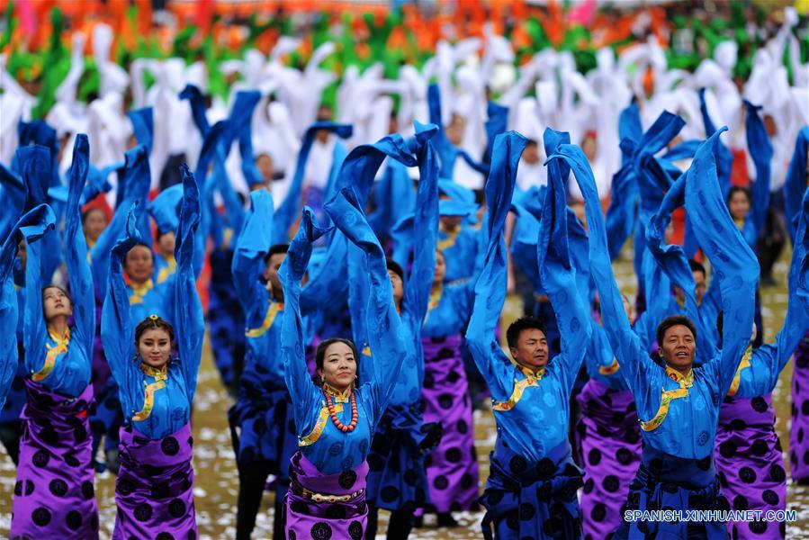 Festival de Turismo de Shambhala, en Gansu