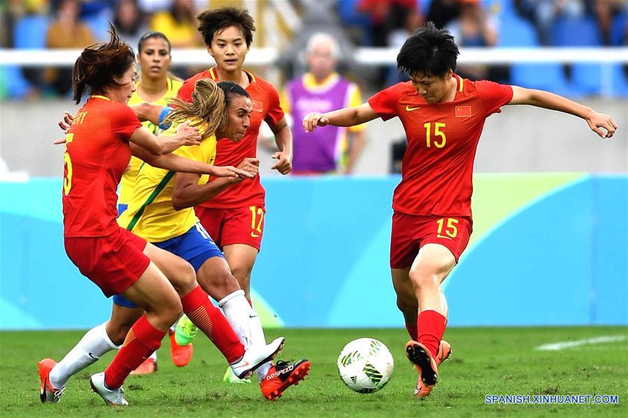 Río 2016-Fútbol: Brasile?as debutan en torneo con victoria de 3-0 ante China